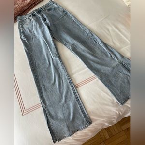 Light Wash Boyfriend Jeans